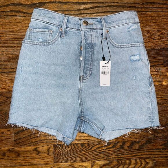 New Express Shorts - Picture 1 of 5